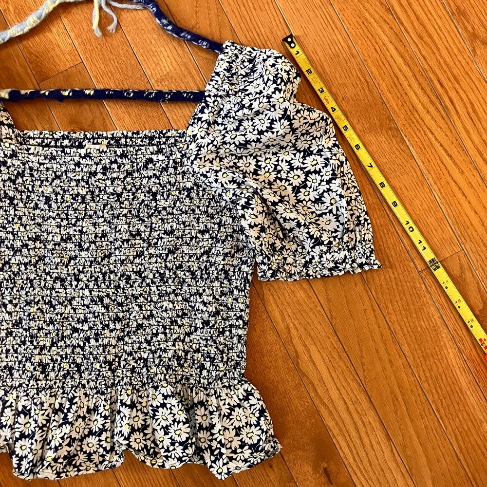 J. Crew Navy Floral Smocked Puff Sleeve Crop Top size S - Picture 10 of 12